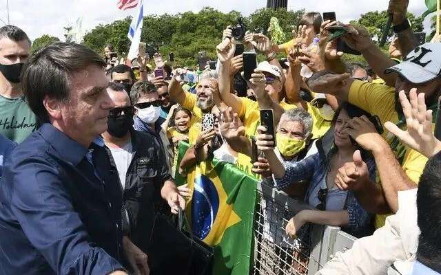 jair-bolsonaro-sadonnait.jpg (49 KB)